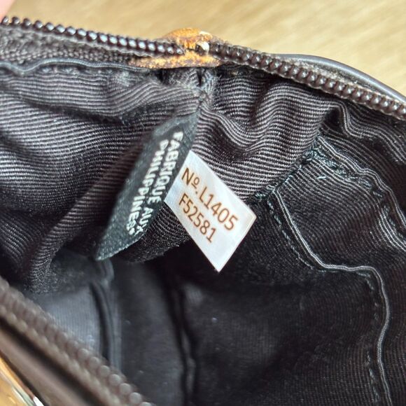 Coach Green Neon Polka Dot Signature Canvas Wristlet Style Number F52581 - Picture 6 of 16